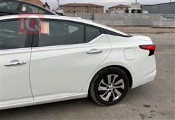 نيسان ألتيما